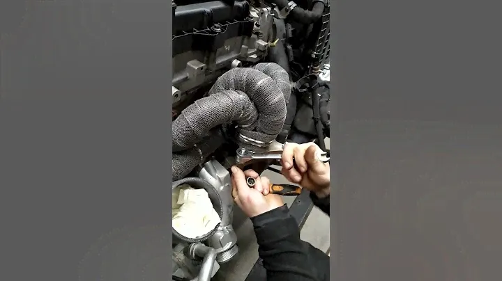 Exhaust manifold installation / Alfa Romeo Brera 1.75 TBi STAGE 3 / 320HP